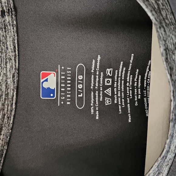 Blue Jay's tshirt - Picture 2 of 3